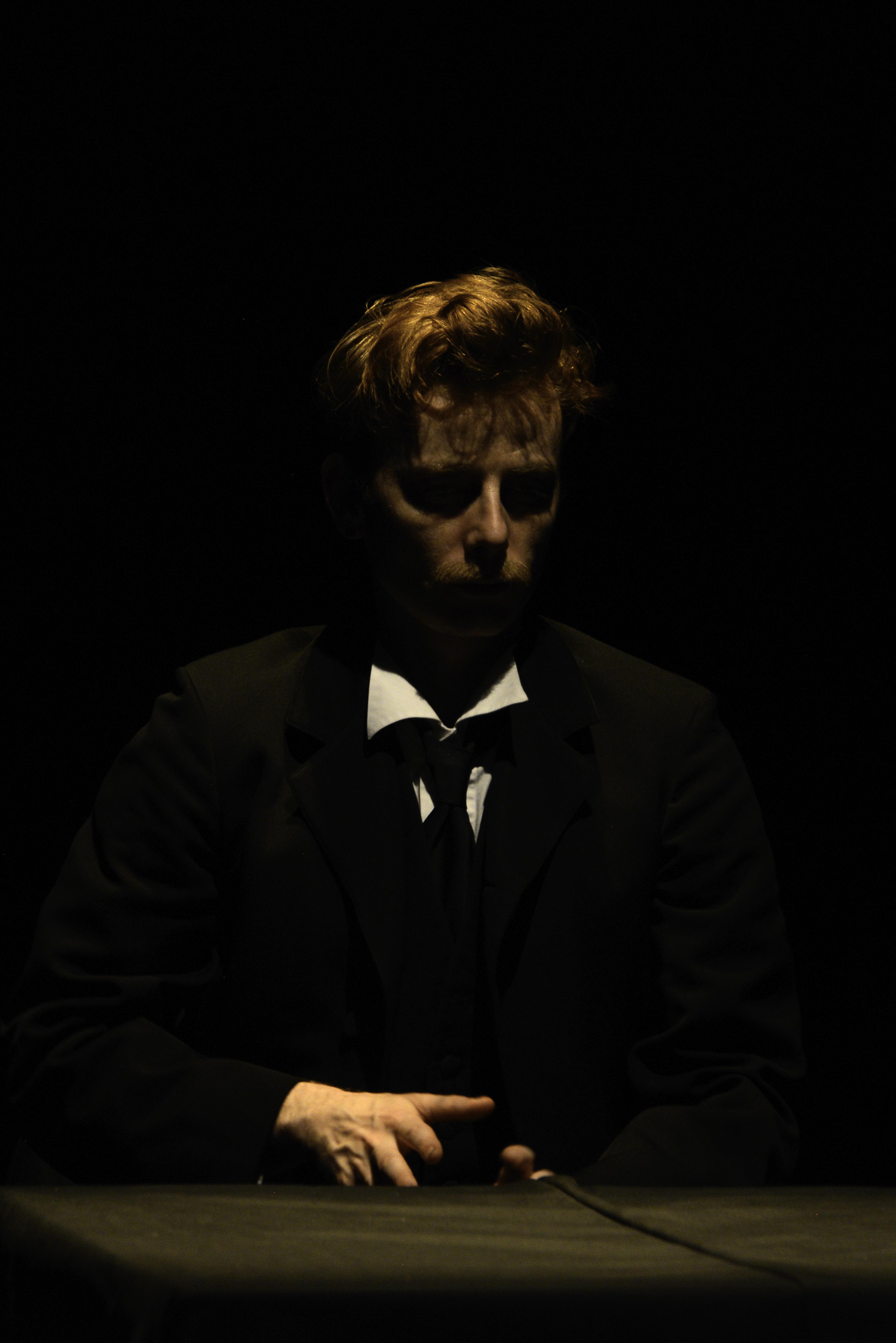 Projet : Spilliaert en corps - Photographe : Viktor Gil 